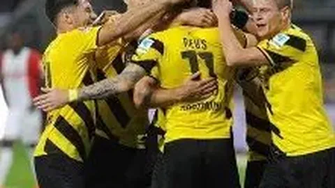 哈兰德错失良机！主裁判罚引热议，范戴克戏谑鼓掌，利物浦门神神级扑救惊全场